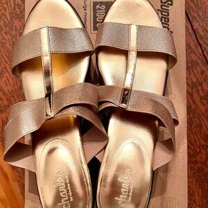CHARLES BY CHARLES DAVID Platform Rose Gold T-Strap Wedge SANDALS Size: 10M